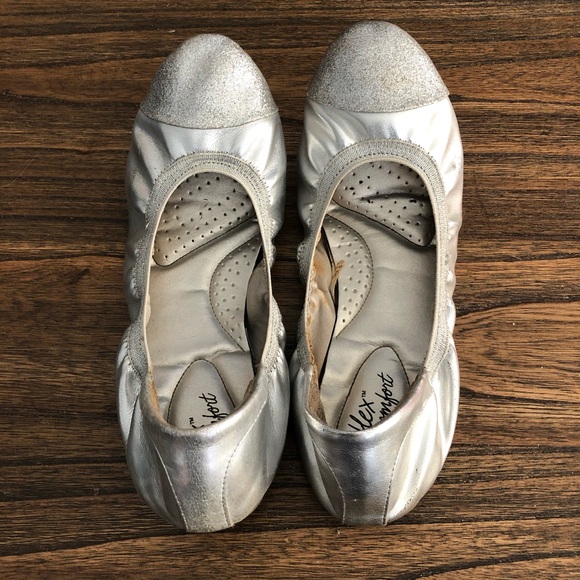 Dexflex Comfort Shoes Silver Metallic Scrunch Flats 85 Poshmark